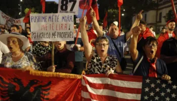 Mbyllet protesta e 87-të/ Protestuesit: Nuk ndalemi deri në largimin e Ramës
