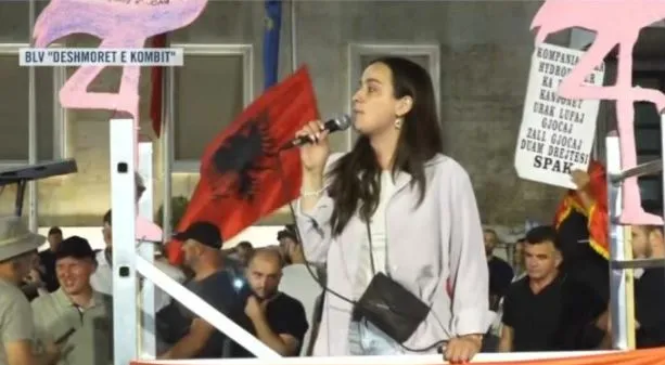 “Më 14, 15 dhe 16 Diaspora na bashkohet në shesh”/ Aktivistja: Protesta në Europë e SHBA, kudo ku janë shqiptarët!