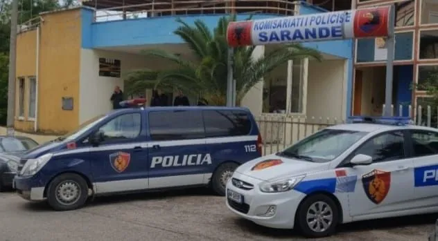 “Mendova se ishin lodra”/ Zbardhet dëshmia e 31-vjeçarit pasi u kap në Skërficë me 4 pistoleta Glock në makinë