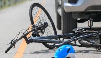 Mëngjesi nis me tragjedi në Durrës! 32-vjeçari humb jetën pas përplasjes me automjetin