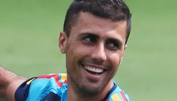 Merr fund telenovela 10 ditore, Rodri zyrtarisht i Barcelonës