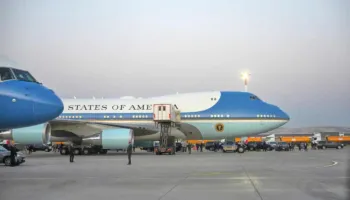 Mes kërcënimit iranian, Trump u fsheh në karrocë ushqimi për fluturimin sekret nga Turqia