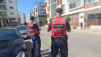 Mesazhe terroriste në institucionet shqiptare, Bashkia e Bulqizës evakuohet
