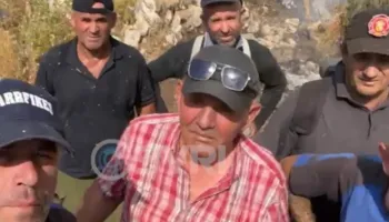 Mesazhi drithërues që rrëzon propagandën: Zjarrfikësit pa mjete në luftë me flakët, thirrje shefit: Na sill filtra!