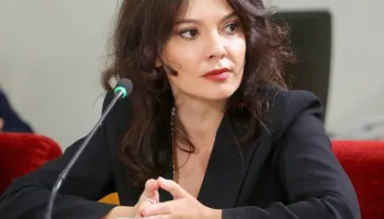 “Mëso nga lumi, ndryshon rrjedhën…”/ Spiropali me sinjal të ri politik