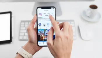 Mijëra shitje në Instagram, por kush paguan taksa? Tatimet hapin “dosjen” e tregtisë online
