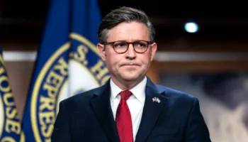 Mike Johnson: SHBA do të hyjë shumë shpejt në një fazë të re të luftës me Iranin