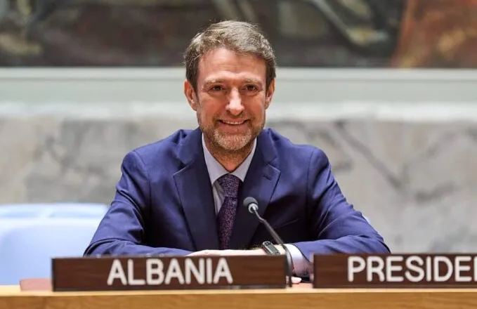Ministri Hoxha: Shqipëria nuk është dhe nuk mund të jetë pjesë e skenarëve destabilizues në Malin e Zi