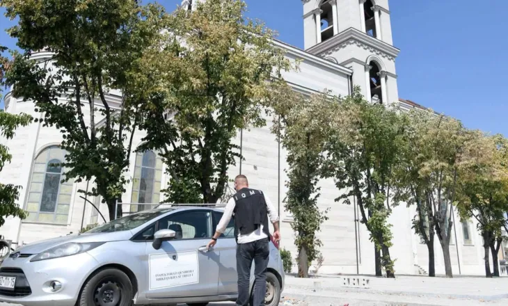 Ministria e Kulturës: Ligji po zbatohet, udhërrëfyesit turistikë duhet të jenë të licencuar