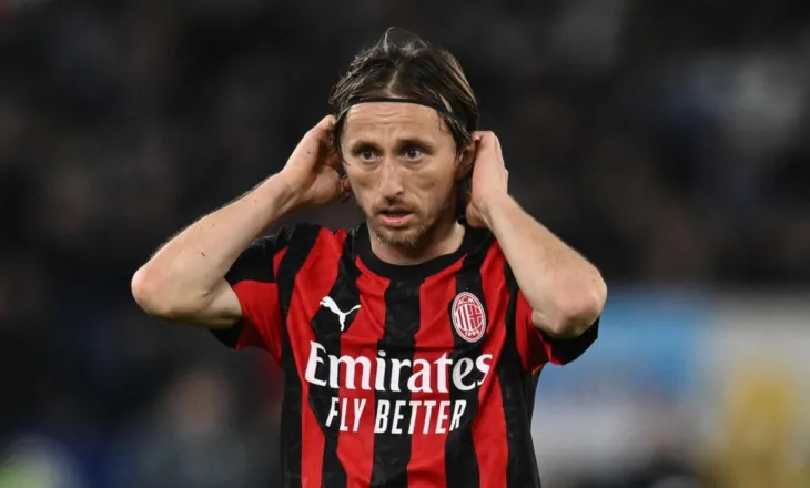 Modric zbulon arsyen e vërtetë pse vonoi rinovimin me Milanin: Doja të dëgjoja atë më parë…
