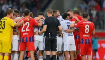 Musiala tremb sërish Bayernin, rrëzohet në fushë vetëm pas 4 minutash lojë (video)