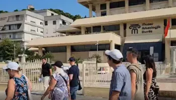 Muzeu Arkeologjik tërheq të huajt, turistët njihen me trashëgiminë e pasur të qytetit bregdetar