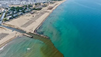 Ndotja e tek Gjiri i Lalzi: Ç’po ndodh me kanalin e ujërave të zeza pranë “Valamarit”?