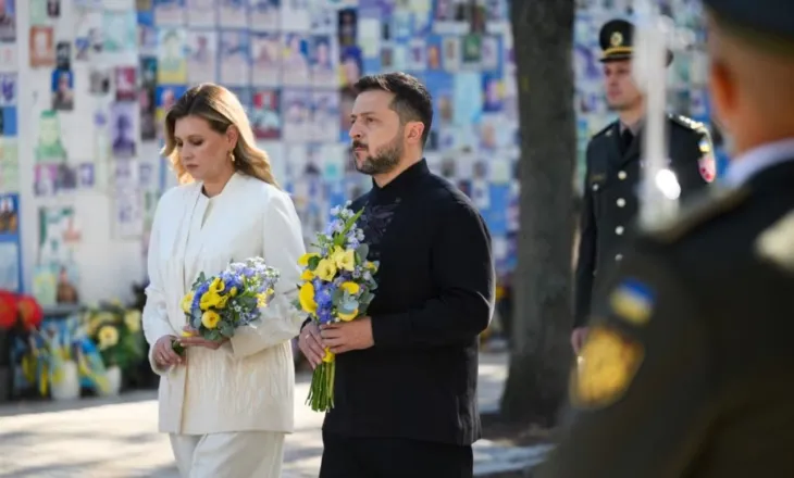 Në Ditën e Pavarësisë së Ukrainës, Zelensky kërkon më shumë presion ndaj Rusisë