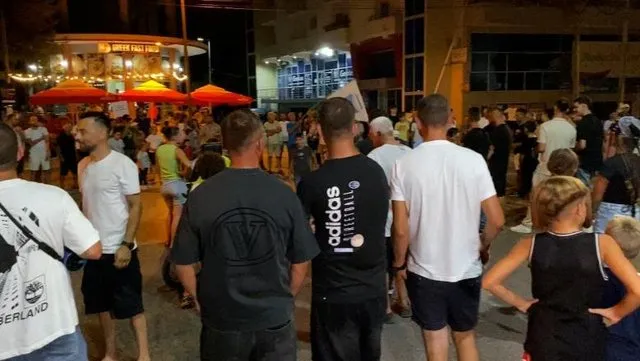 Në Divjakë protestojnë sërish kundër shkrirjes së bashkisë: Një kapriço politike
