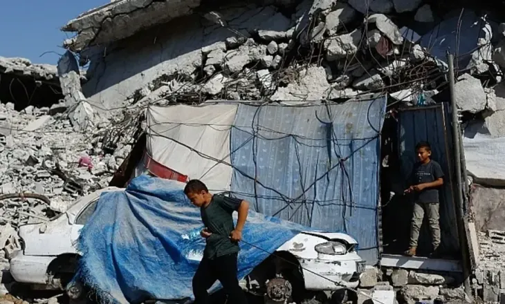 Në vend të rindërtimit ngrihet bazë ushtarake në Gaza, Bordi i Paqes jep kontratën e parë