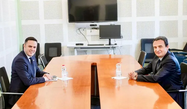 Negociatat për formimin e institucioneve/ Dështon sërish takimi Kurti-Abdixhiku, kreu i LVV: Nuk kemi asnjë marrëveshje
