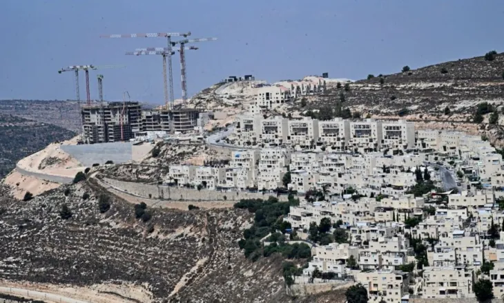 Netanyahu po ecën përpara me një ‘revolucion vendbanimesh’ në Bregun Perëndimor