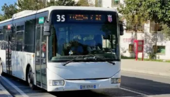 “Nga 1 shtatori reduktohet me 20-30% flota e autobusëve”, qeveria nuk i ka kompensuar karburantin, reagon Shoqata e Transportit Publik