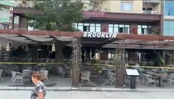Nga 20 deri në 30 vjeç, mes tyre 4 vajza/ Zbulohen identitetet e 6 të lënduarve nga zjarri në hotelin në Vlorë