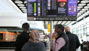 Nga Dubai në Greqi e Itali, lufta me Iranin po ndryshon zgjedhjet e pushuesve