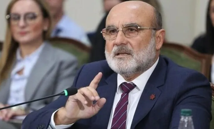 Nga mbështetës i PS te kundërshtues i “Territoriales”? Qëndrimet e Vullnet Sinës për Selenicën