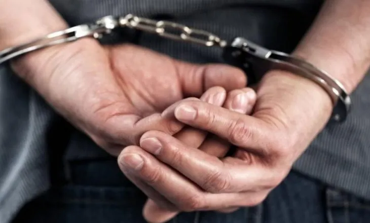 Nga parcela e kan’abisit te pis’toleta, si ra në pranga 58-vjeçari