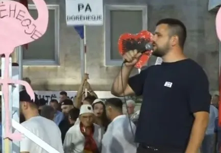 “Nga sheshi na largon vetëm dorëheqja e Ramës”- Aktivisti: Pa ikur kryeministri, s’ka negociata për asnjë kërkesë tjetër