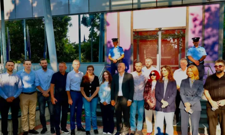 Ngërçi politik në Kosovë/ PDK-ja dorëzon kërkesë për vazhdimin e seancës konstituive të Kuvendit