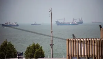 Ngushtica e Hormuzit: Kalimet e anijeve rriten në 13 nga 9