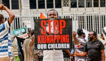 Nigeria – Aty ku rrëmbimet masive u bënë një model biznesi fitimprurës