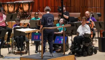 Një mënyrë tjetër për të bërë muzikë, Clarion debuton në BBC Proms