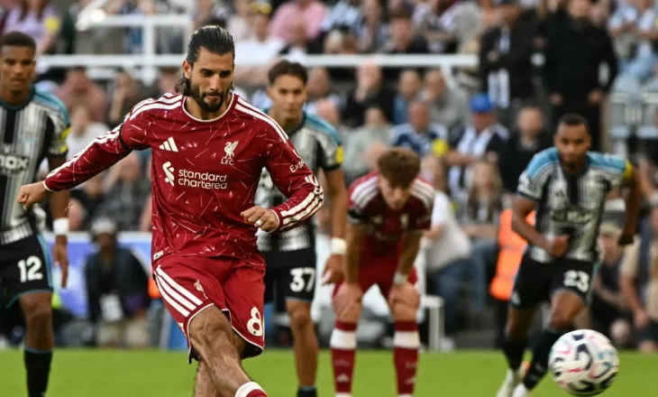 Një penallti në frymën e fundit shpëton Liverpool-in. Te Newcastle nuk iu besojnë dot syve (video)