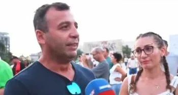 “Njerëzit nuk mund të ecin më kështu”/ Shqiptarët në ditën e 72-të të tubimit, qytetari në revoltë: Kundër diktaturës