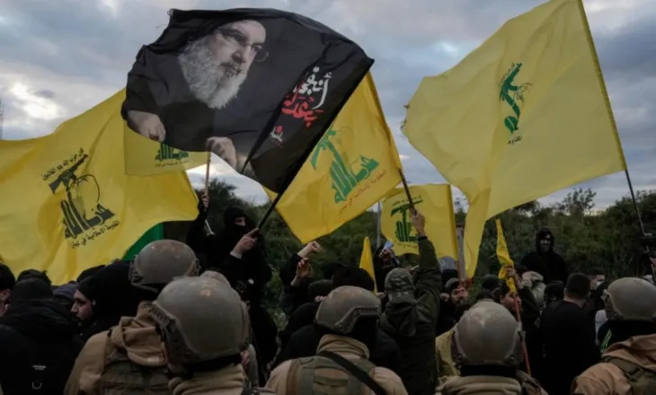 “Nuk do dorëzohemi”- Hezbollahu hedh poshtë marrëveshjen Liban-Izrael: E padrejtë, e paligjshme dhe poshtëruese!