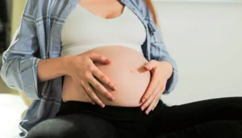 Nxehtësia ndikon në fertilitet dhe zhvillimin e trurit tek foshnjat