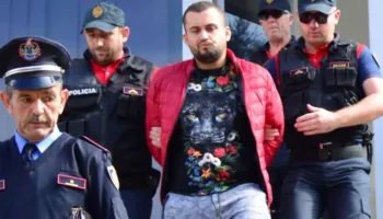 Operacion “blic” në burgun e Fushë-Krujës, Ramazan Rrajës i gjendet celular