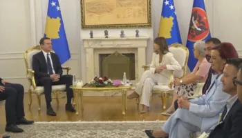 Opozita nuk i shkoi në takim, Haxhiu: LVV dhe LDK me president konsensual. Kurti: Unë nuk thërras seancë