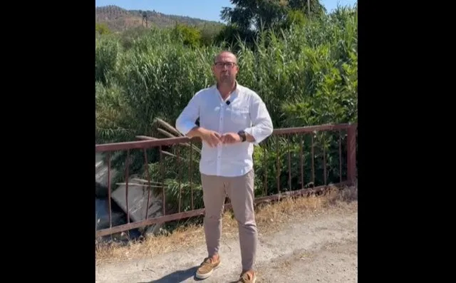 ‘Pa kanalizime dhe pa rrugë’, deputeti denoncon problematikat në Lushnjë