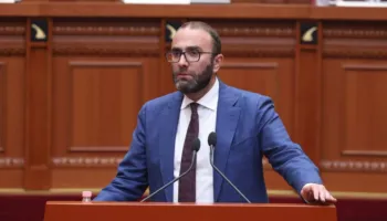 Pagat e gjyqtarëve/ Gazment Bardhi sulmon qeverinë pas vendimit të KLGJ-së: Po rrezikohet shteti i së drejtës!