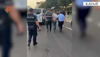 Parandalohet tragjedia në Kavajë/ Arrestohet 47-vjeçari që shkoi për të vrarë 4 personat që i dhunuan nipin