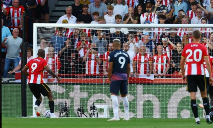 Paratë nuk mjaftojnë, Tottenham turpërohet në ndeshjen e parë të sezonit të ri në PL (video)