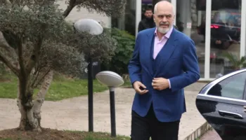 Pas takimeve në Pogradec, Rama mbledh të premten drejtuesit politikë e ministrat në selinë e PS-së