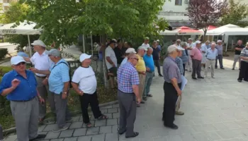 Patosi në protestë për herë të tretë, qytetarët kundërshtojnë shkrirjen e bashkisë