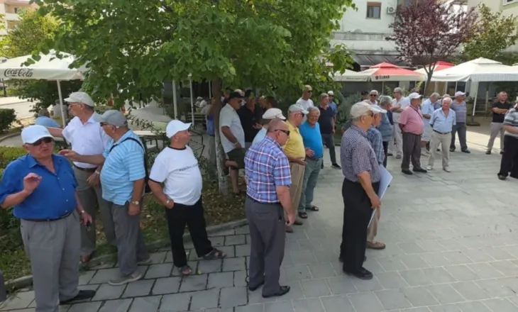 Patosi në protestë për herë të tretë, qytetarët kundërshtojnë shkrirjen e bashkisë