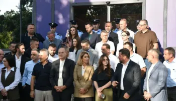 PDK dhe Aleanca bllokojnë sërish hyrjen e Qeverisë, kërkojnë konstituimin e Kuvendit të Kosovës