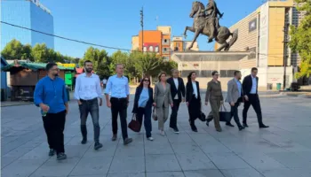 PDK sërish ‘ia zë’ derën Kurtit: Do vazhdojmë deri në rikthimin e rendit kushtetues