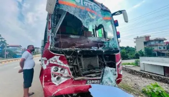 Përmbytje në Nepal: Autobusi që transportonte të mbijetuar përplaset, 32 të plagosur; numri i të vdekurve shkon në 788 persona