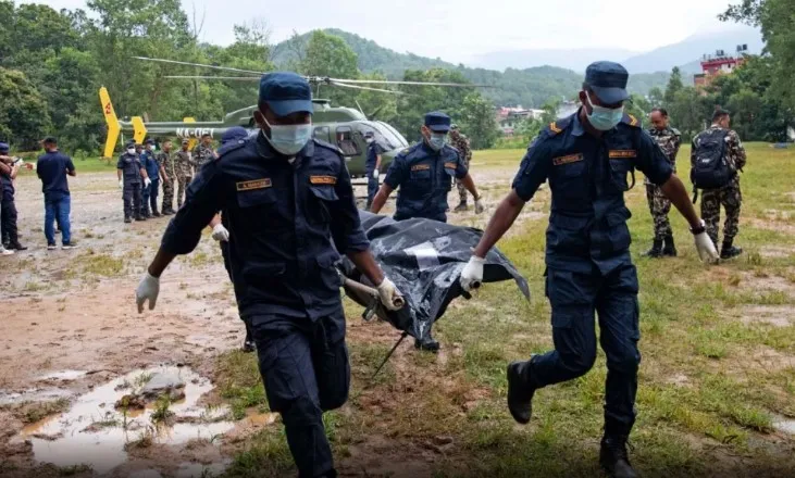 Përmbytjet në Nepal, rëndohet bilanci i viktimave, më shumë se 3 mijë persona raportohen të zhdukur