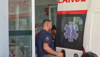 Përplasje në burgun e sigurisë së lartë në Fier, plagoset anëtari i grupit të Bajrajve dhe një tjetër, si nisi sherri